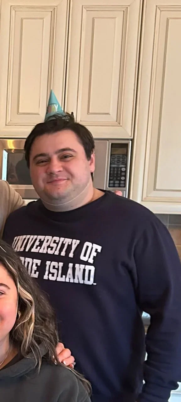 1 year weightloss and gym glowup — before and after photo — Bodybuilding on GlowUps