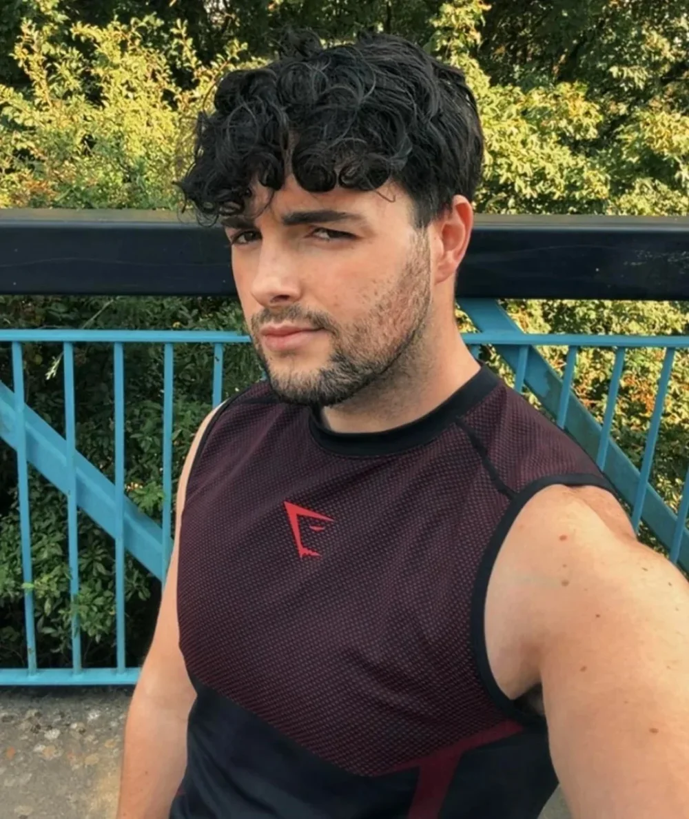 2 year weightloss journey — before and after photo — Bodybuilding on GlowUps